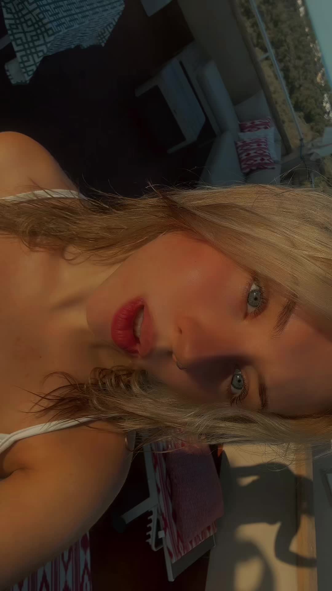 @ᴊᴜʟɪᴀ