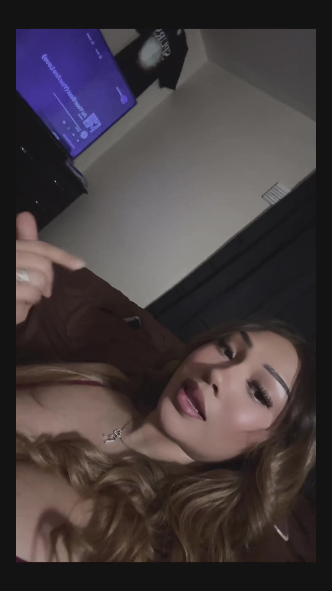 @Reina