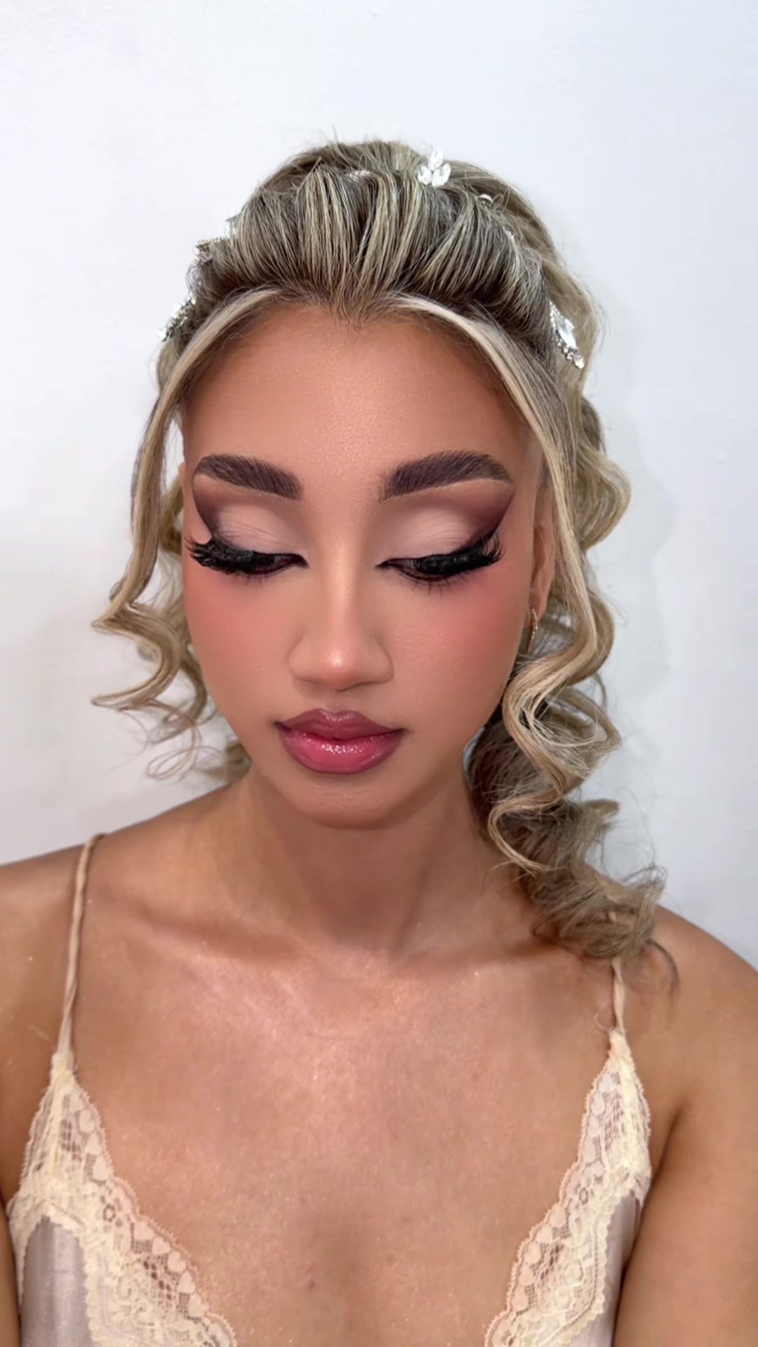 @Elli_hairstyle_MakeUp👰🏻♀️✨