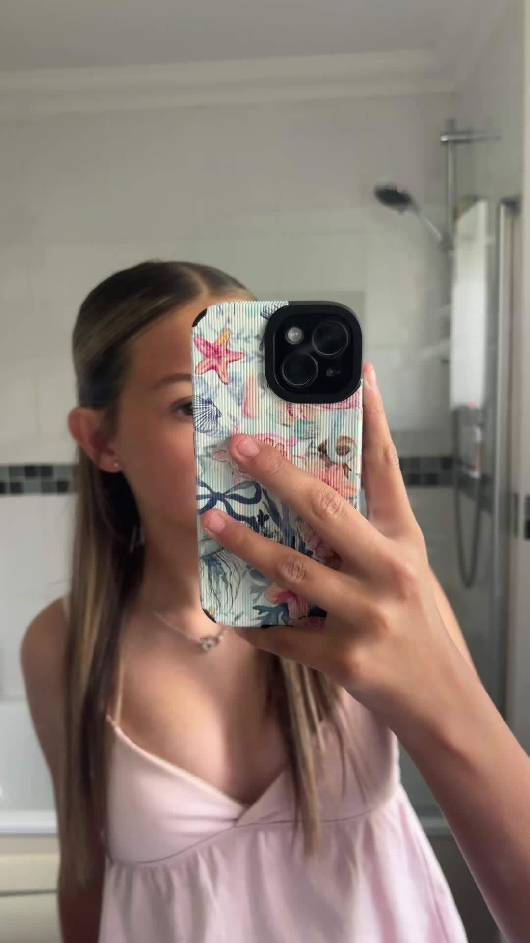 @Lily 🪩🤍💐