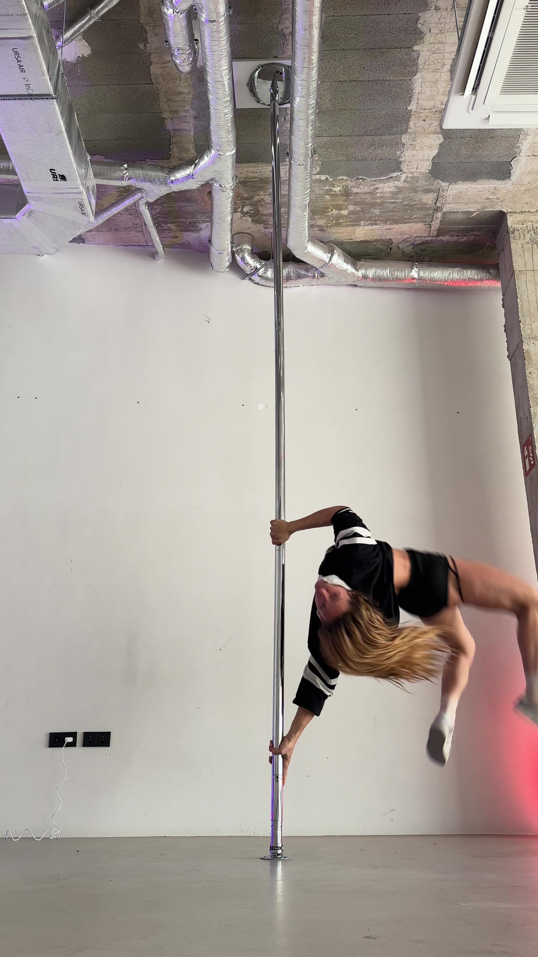 @Abrilevi