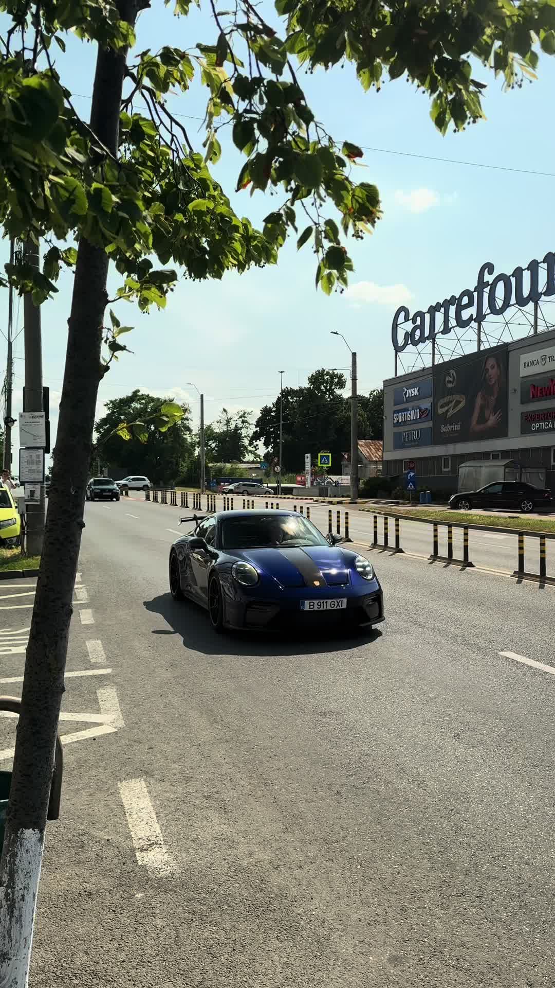 @Porsche lover🏎️💯