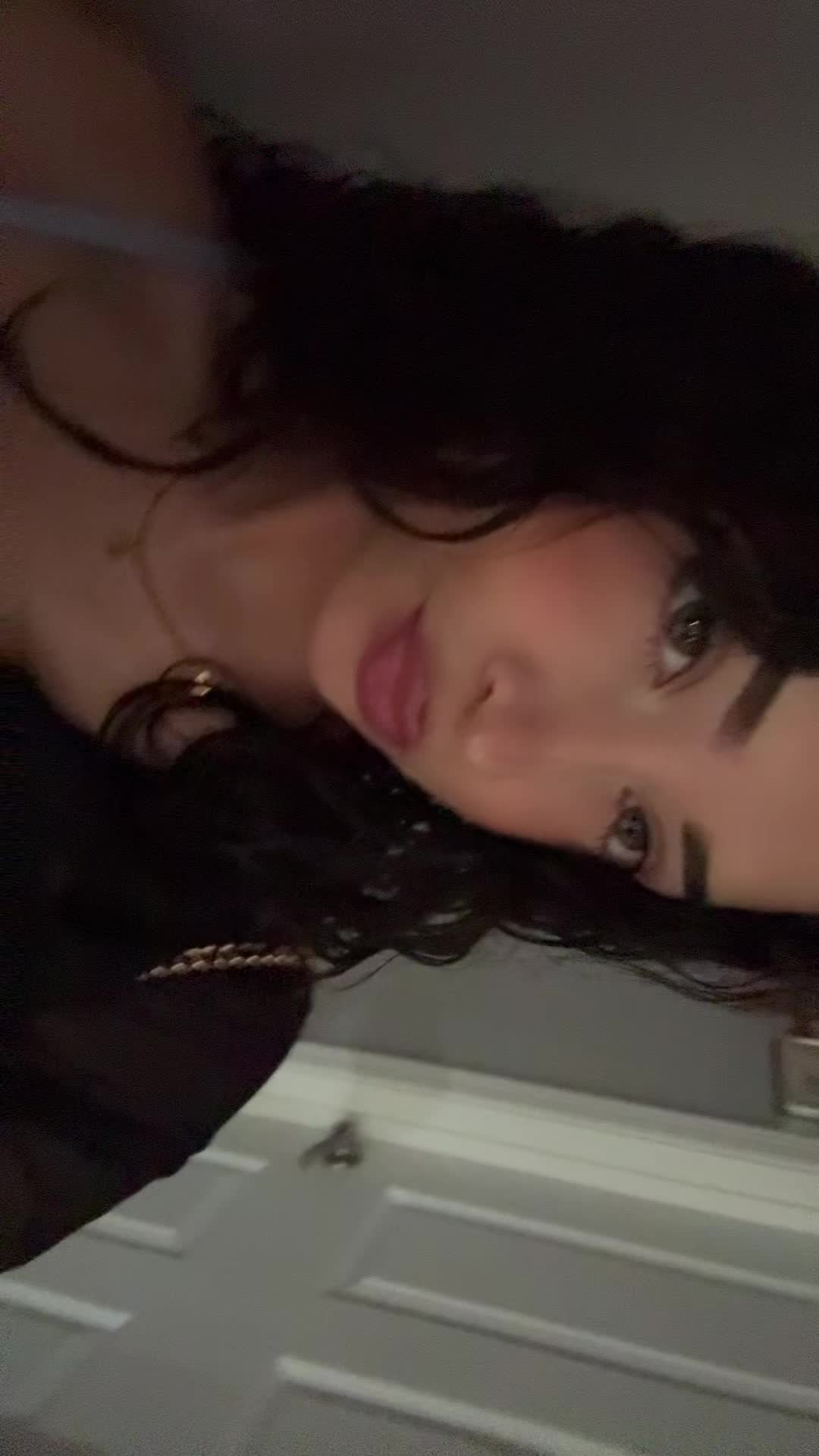 @𝗦 𝗛 𝗜 𝗥 𝗟 𝗘 𝗬
