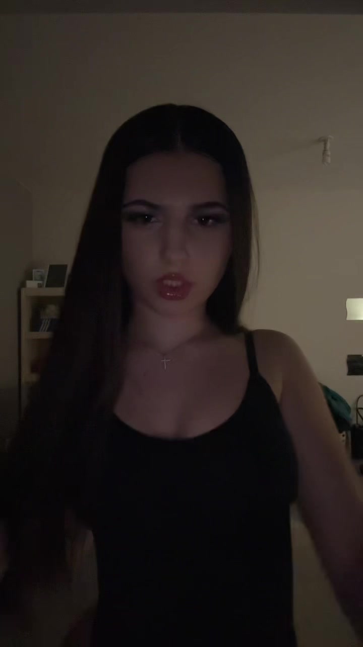 @𝑬