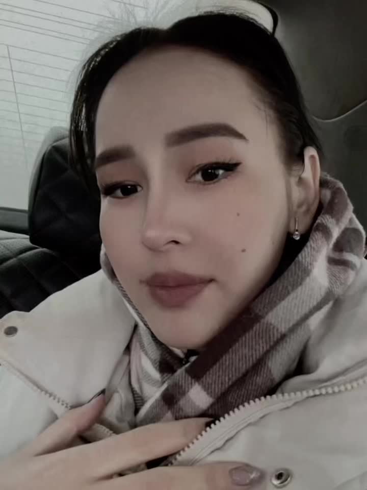 @nurailym.__