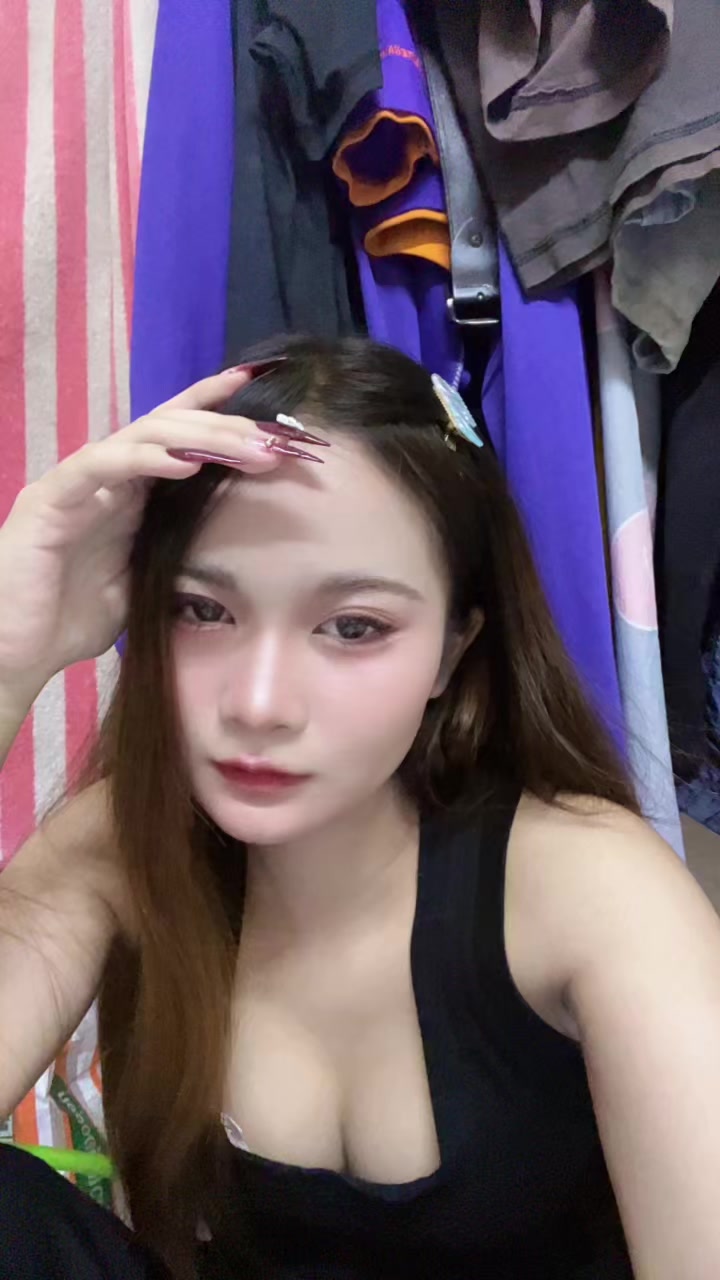 @จะอมให้ล้มเลย👅