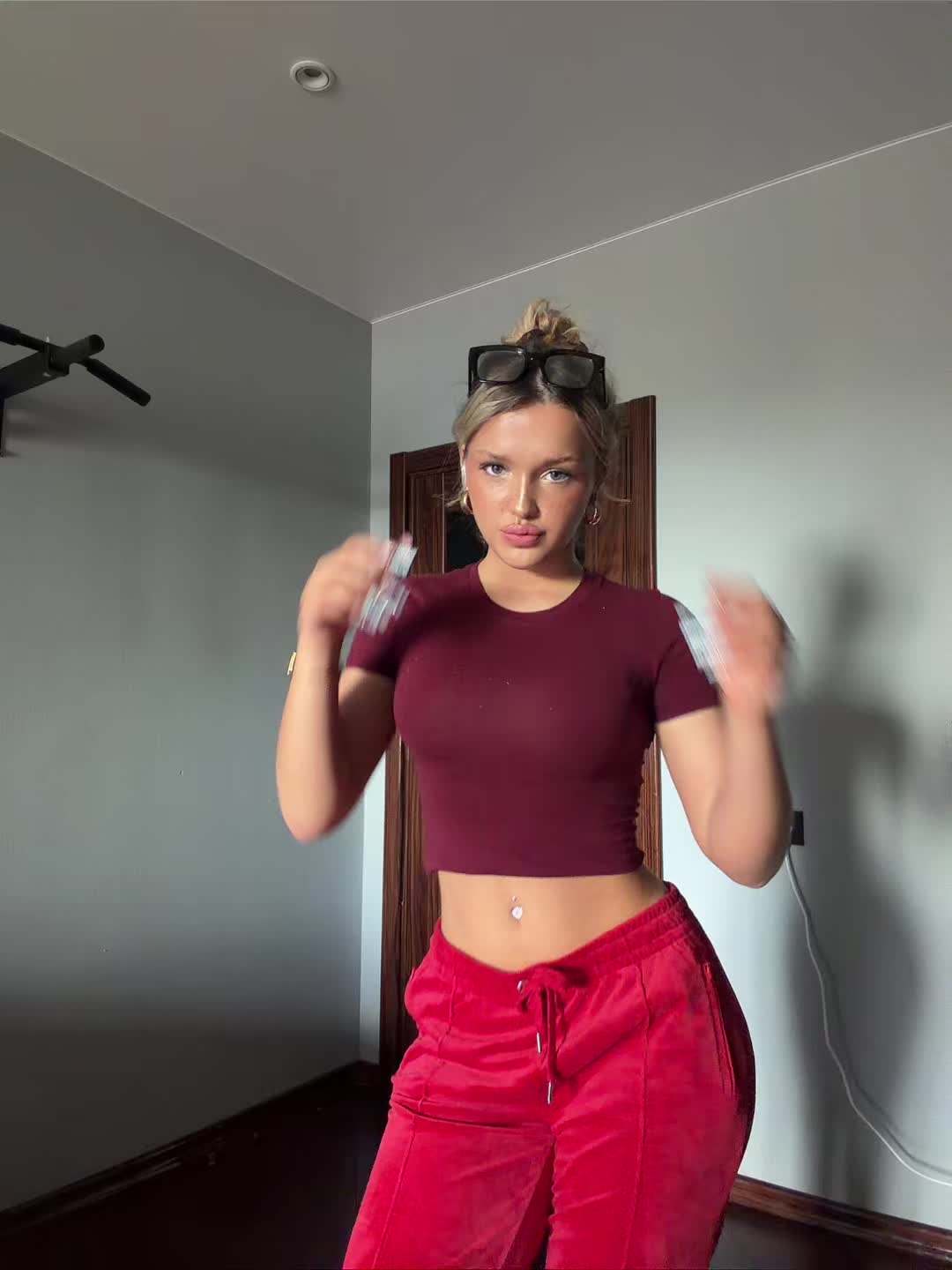 @a.lisaa