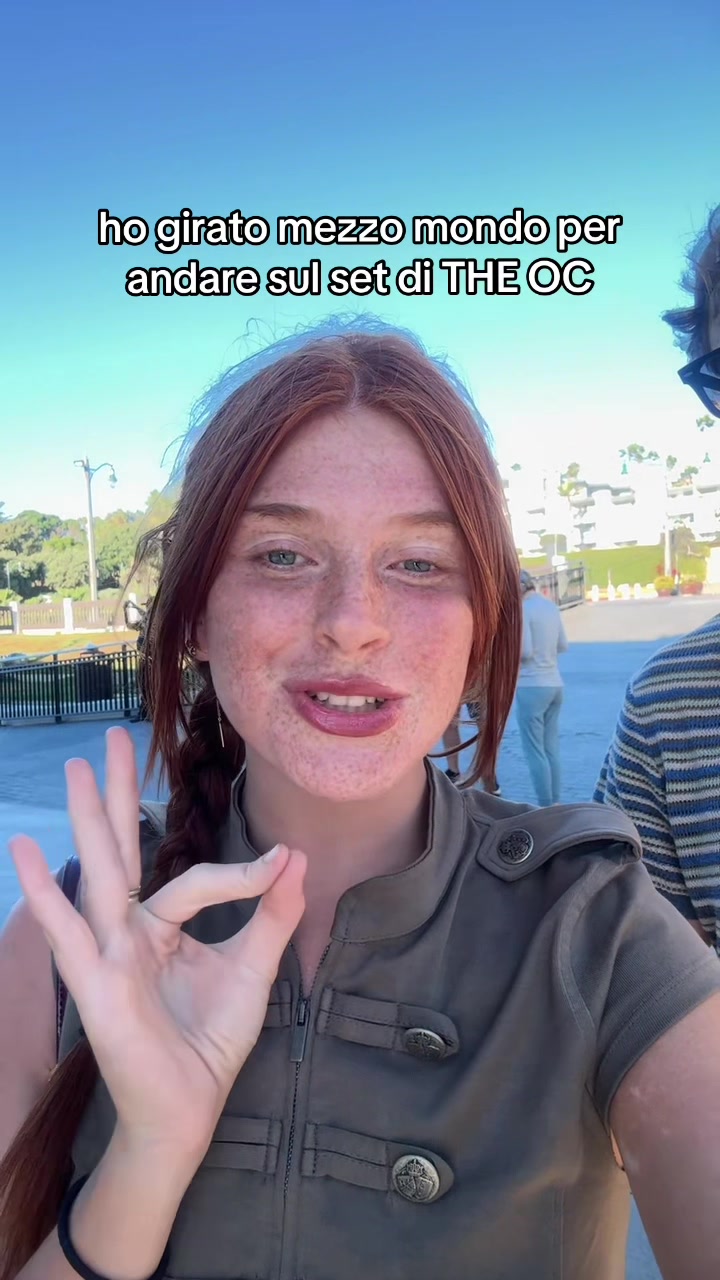 @aurora.sheaves