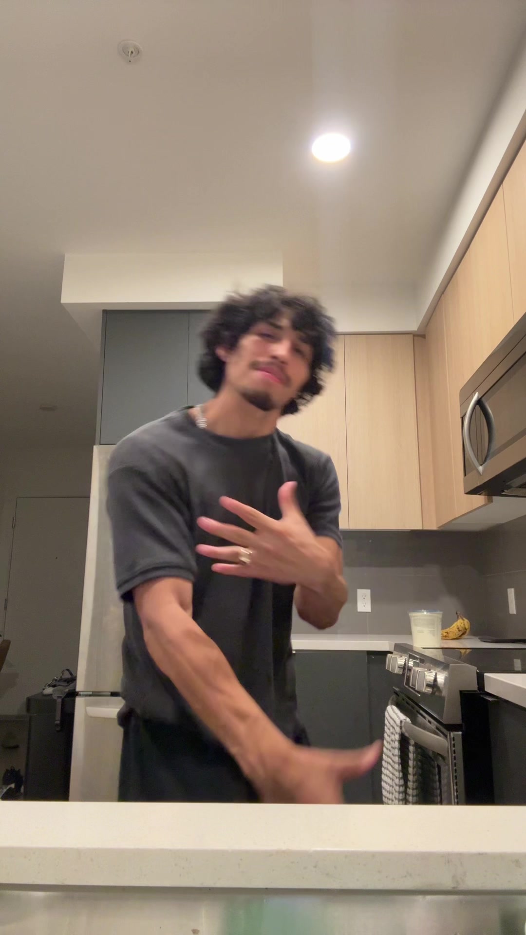 @To&ntilde;io