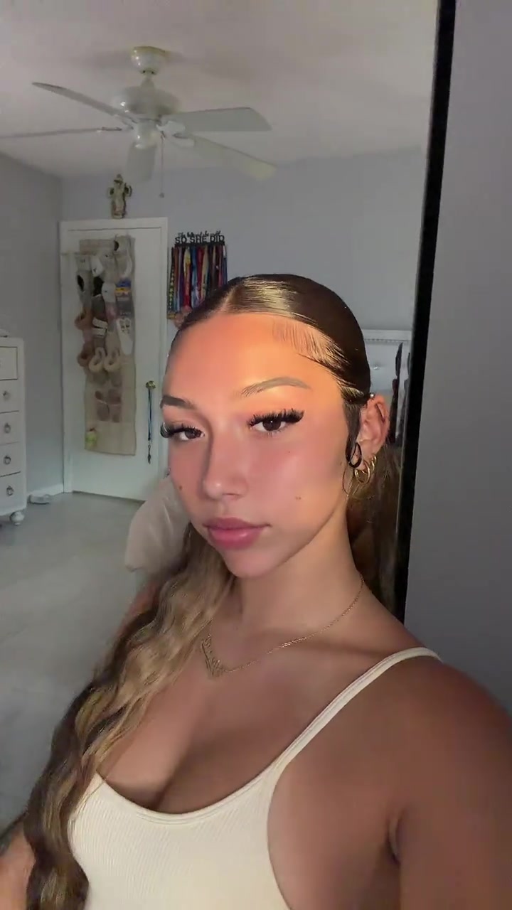 @👸🏻