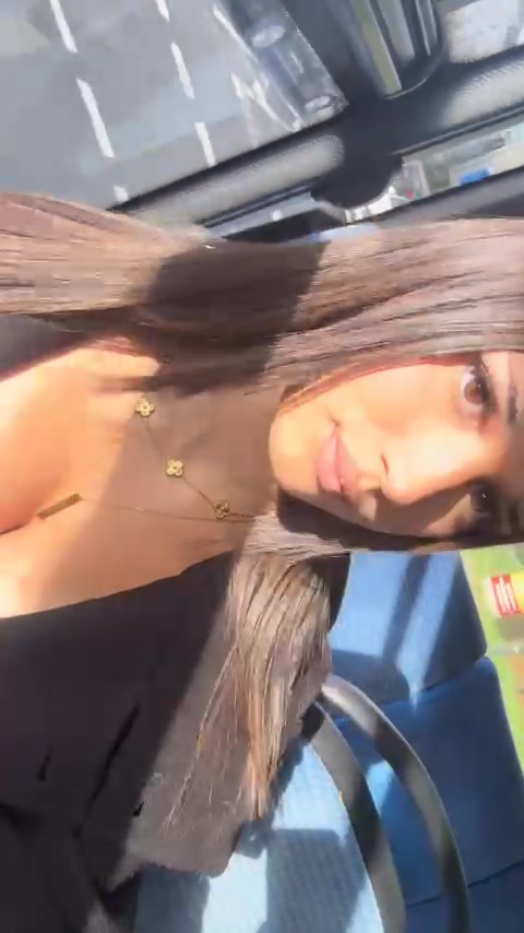@𝐥𝐚𝐮𝐫𝐚𝐚𝐟𝐧𝐳