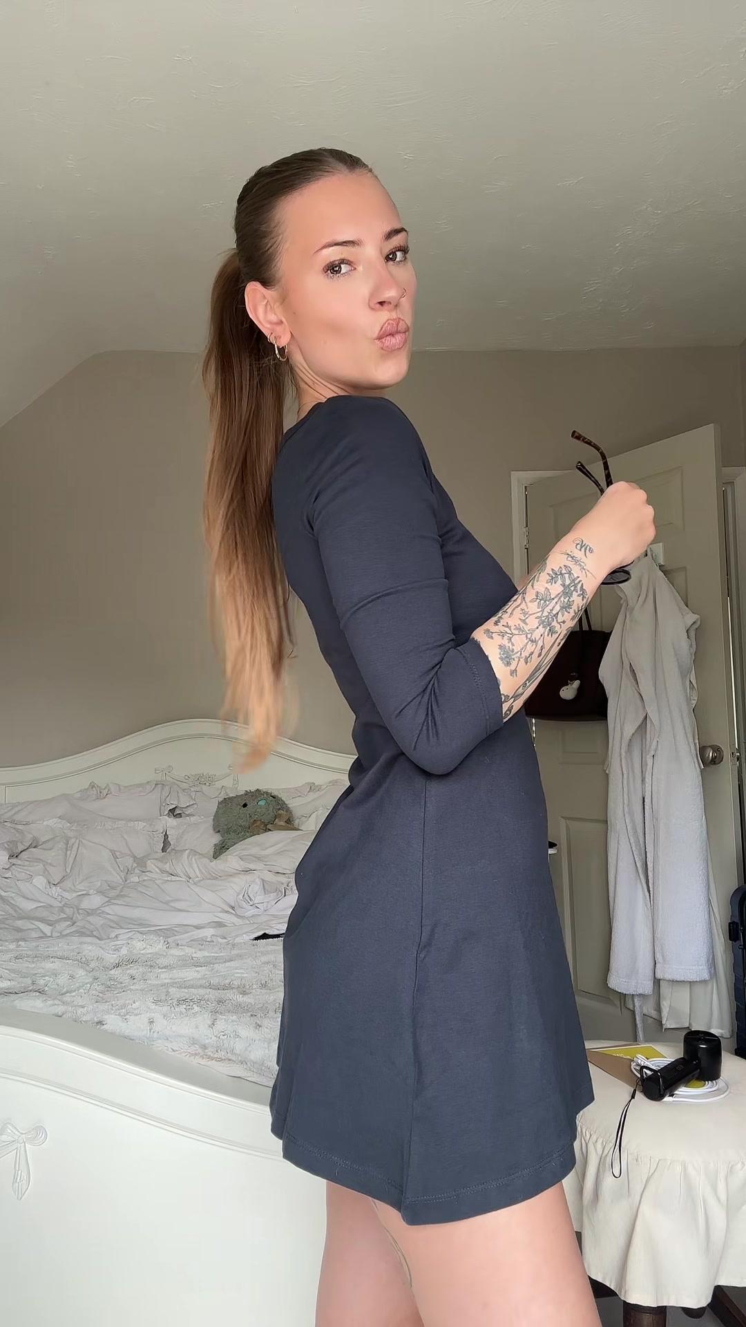 @chloella