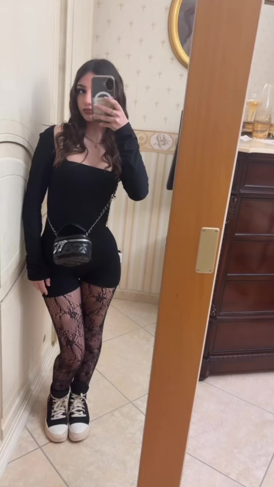 @anna