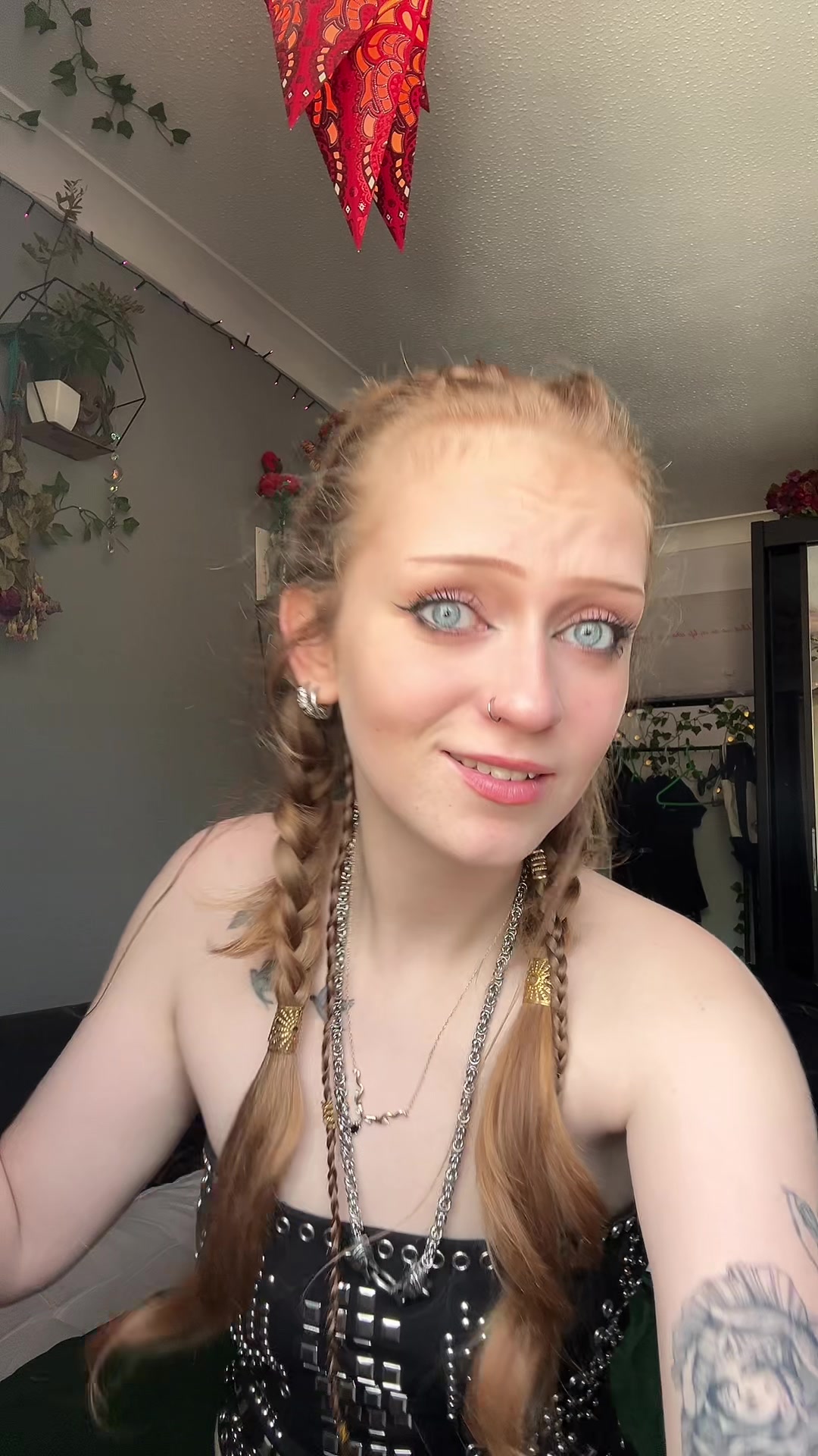 @xalicejane_