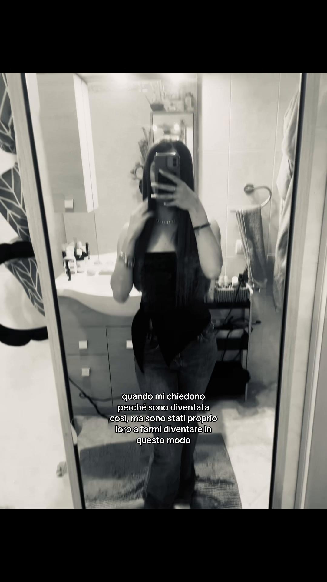 @𝒶🌑