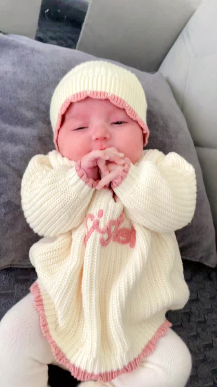 @☘️Lusyriana❤️leonora☘️👩&zwj;👧&zwj;👧