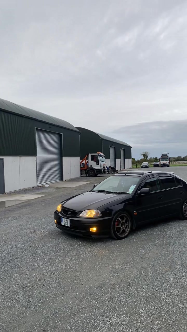 @darrenb032
