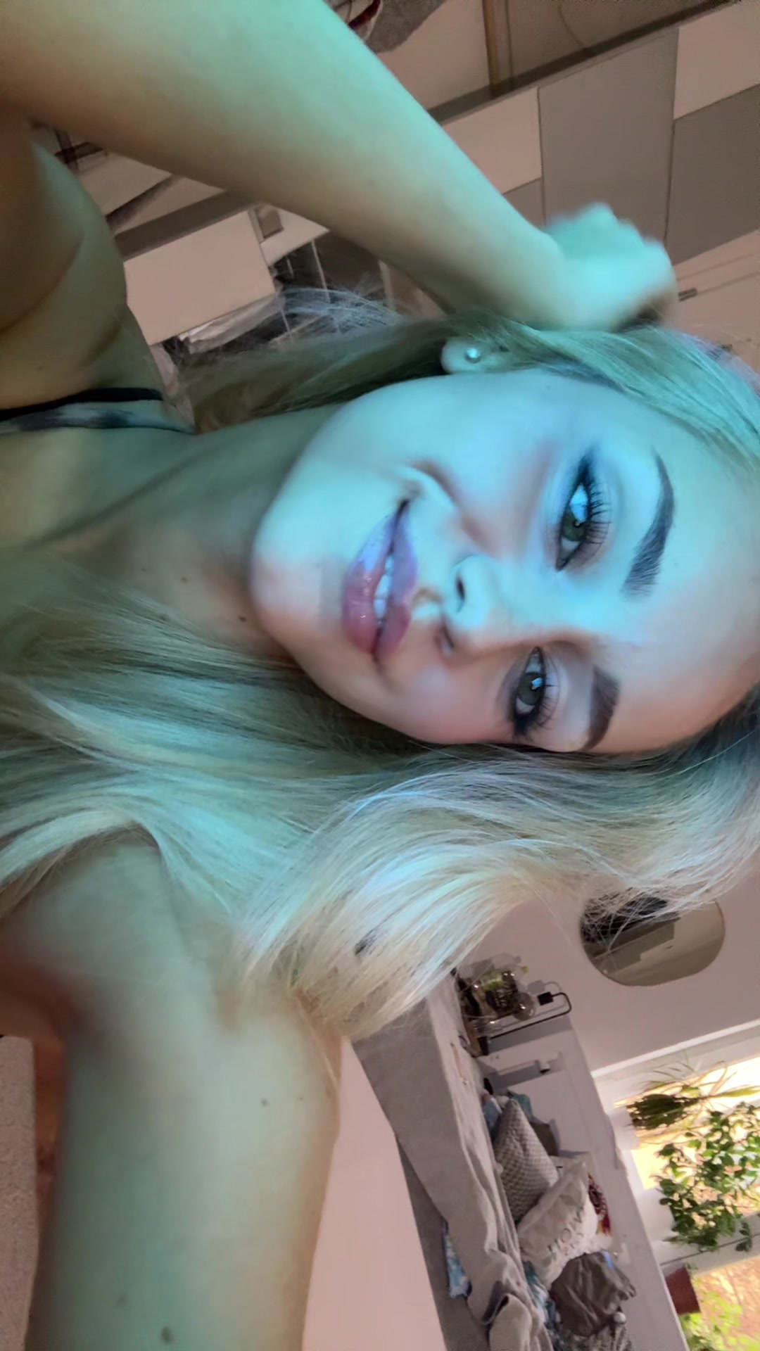 @karolina