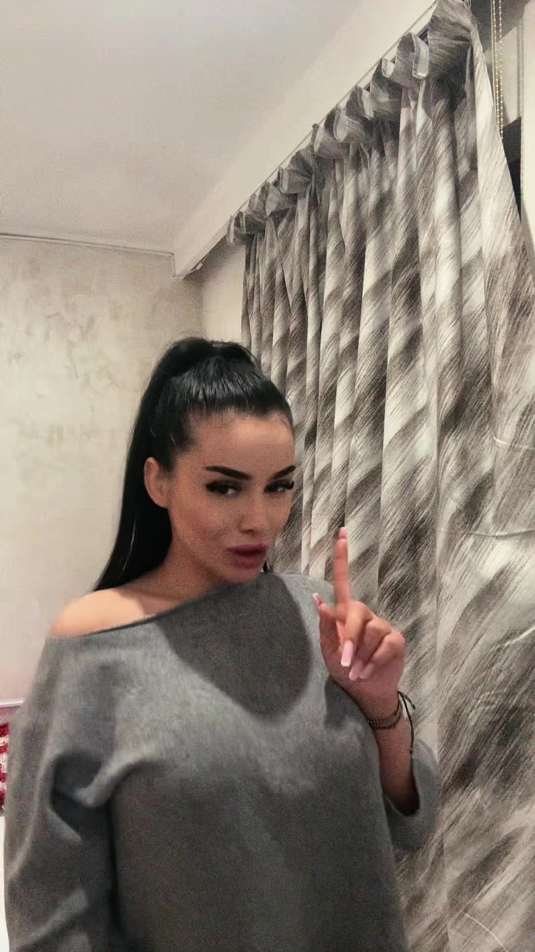 @Isabella.ysb.official