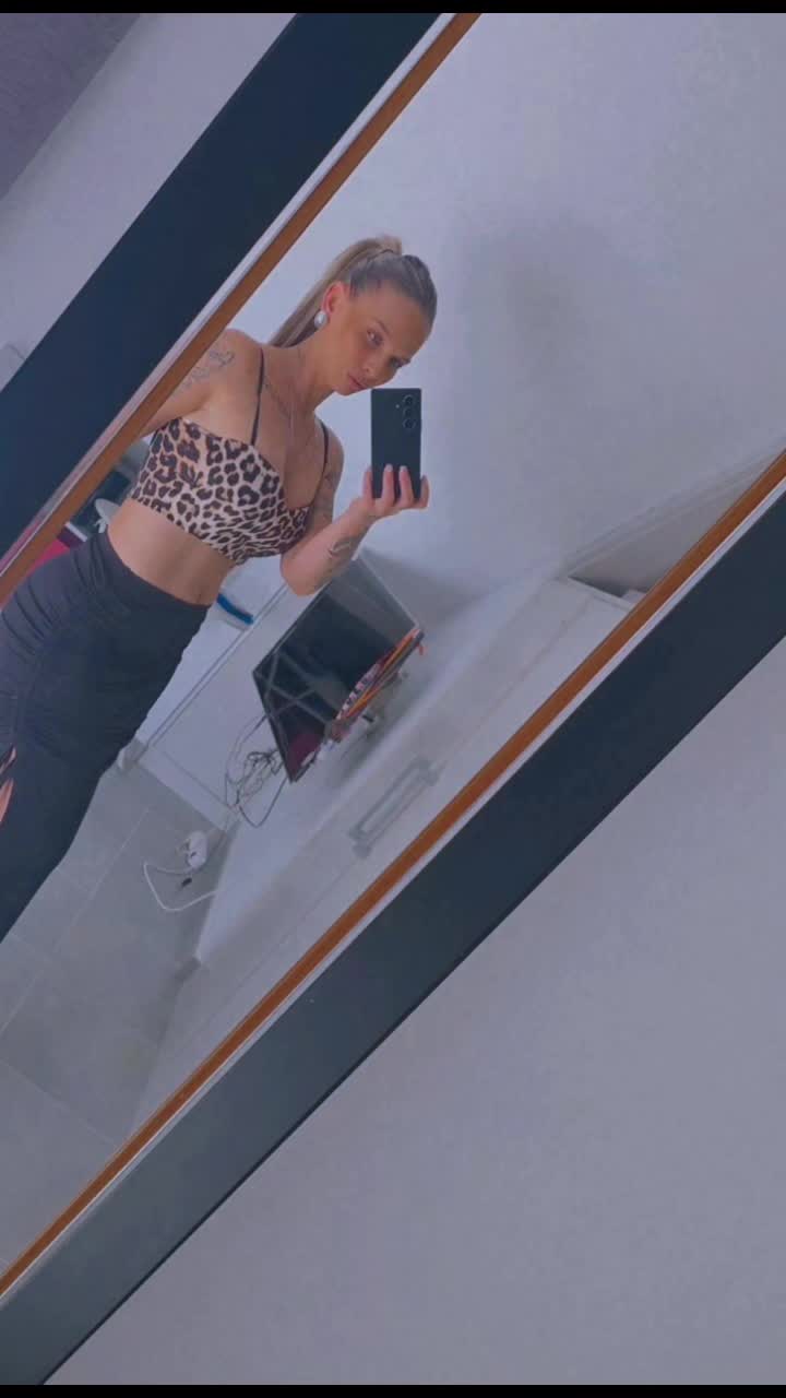@🦋 YoliRuano 🦋