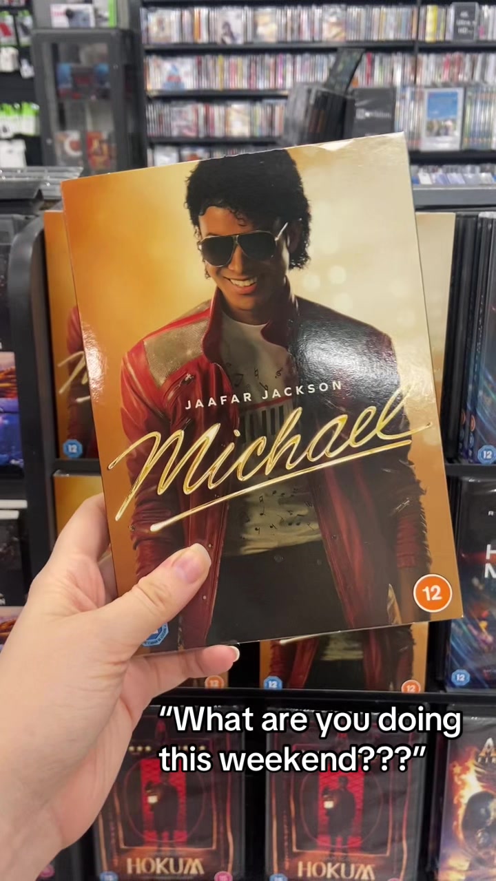 @hmvNewbury