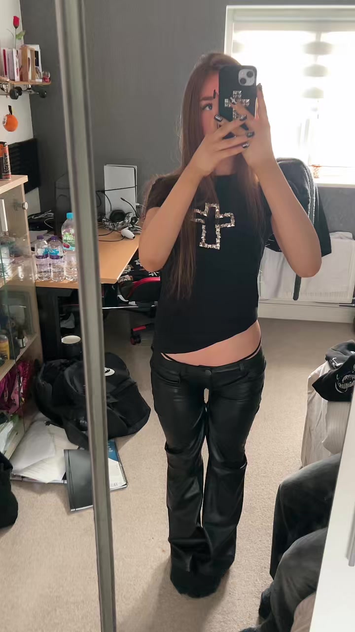 @✱