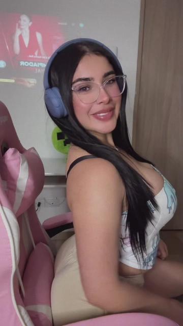 @Lowriiiii🍒