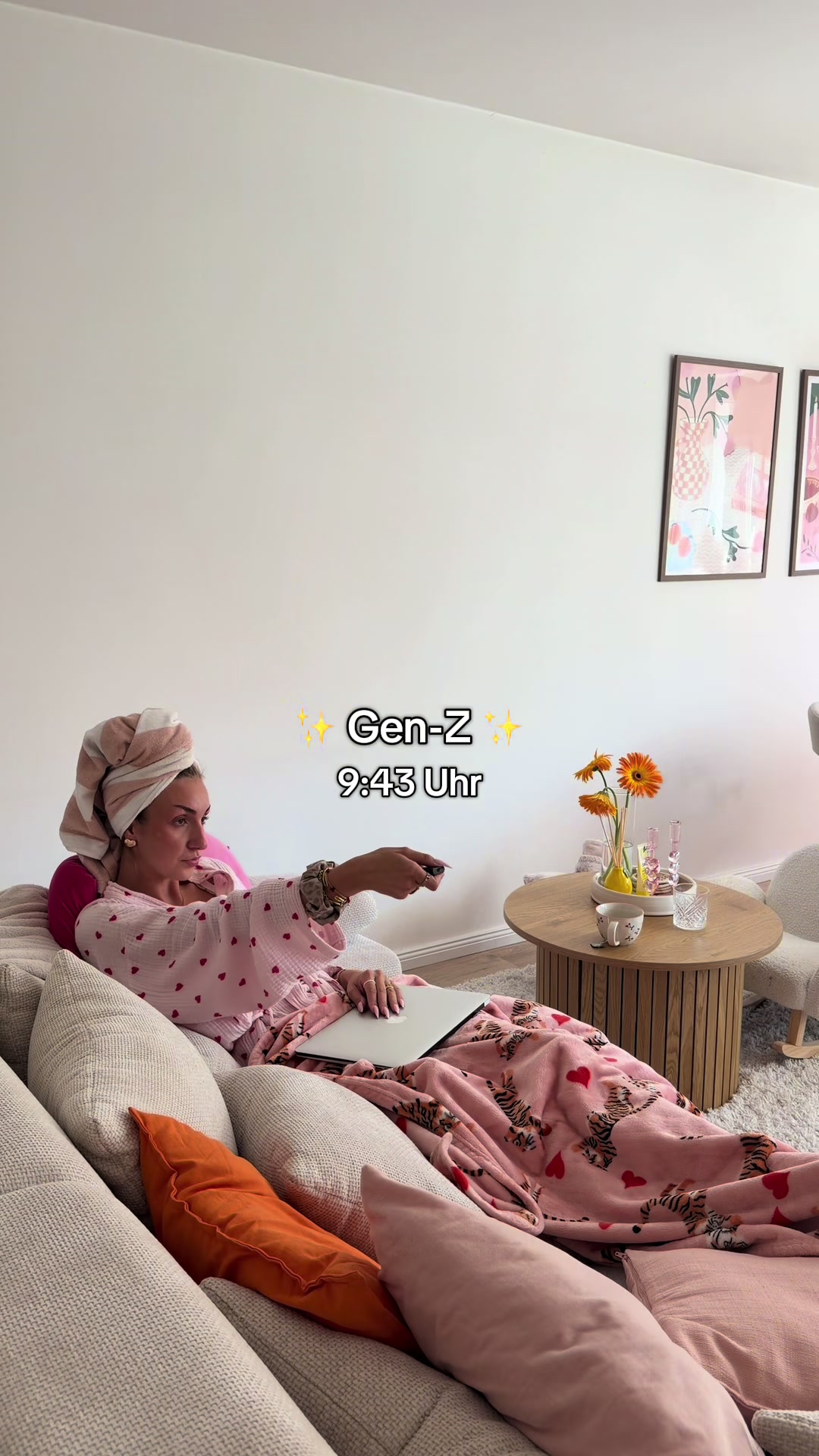 @Glow25