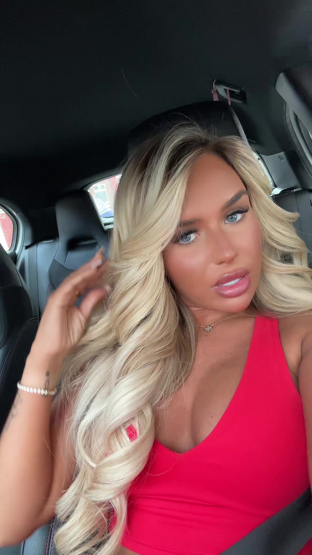 @Ellalawrence02