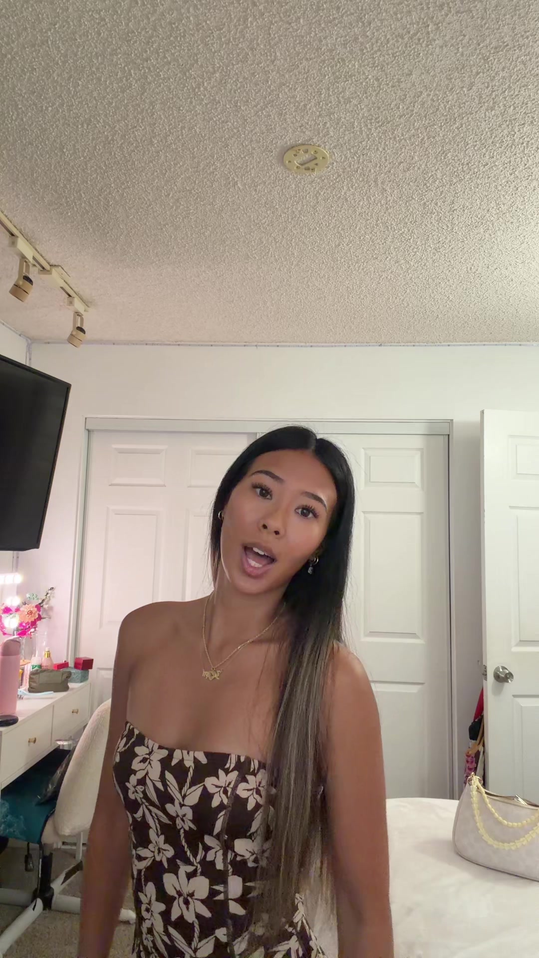 @JAZMYN LAZO