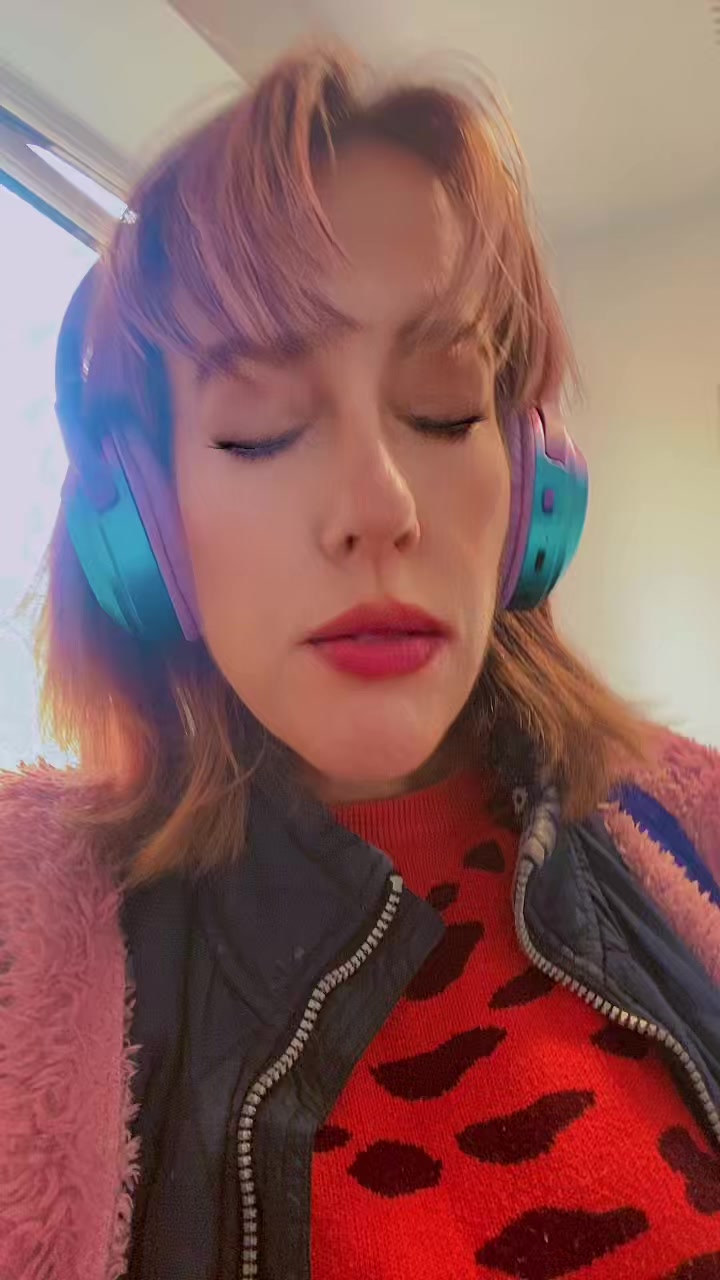 @Katy Rose Poet🕶️✍️🎤