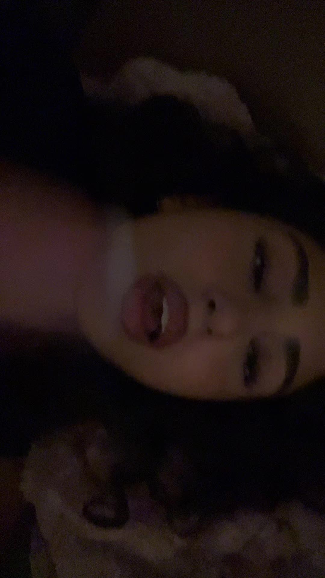 @Roxi