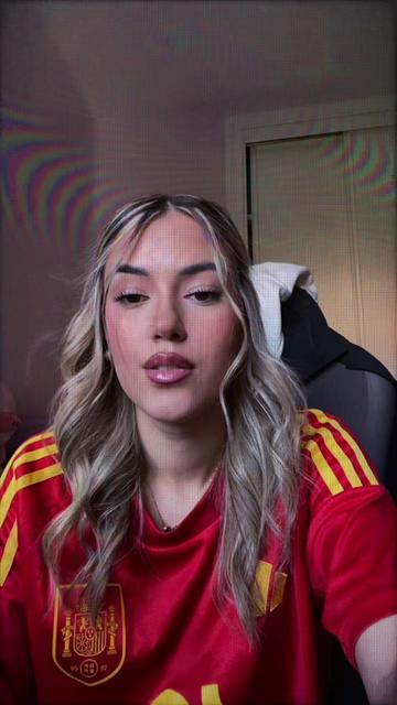 @𝓘𝓻𝓮𝓷𝓮🦦