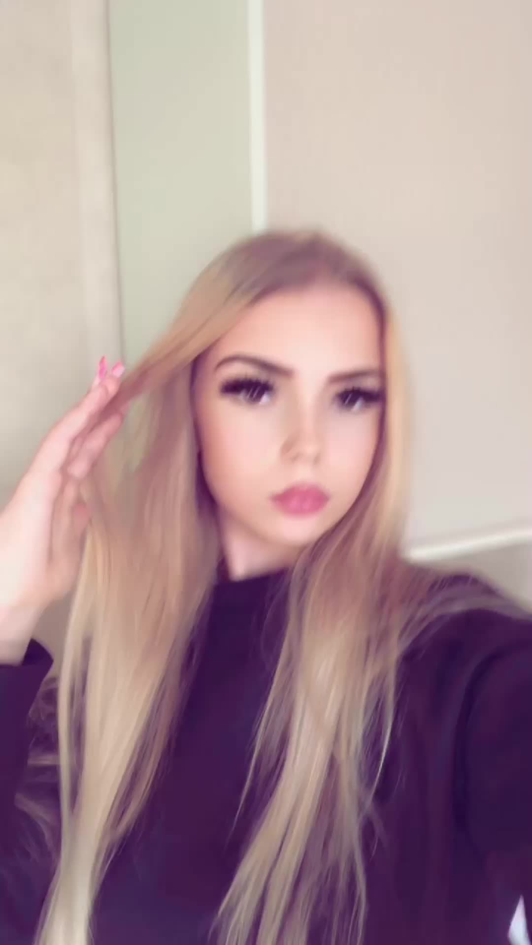 @𝐤𝐞𝐞𝐯𝐚 𝐫𝐨𝐬𝐞🎠⚜️