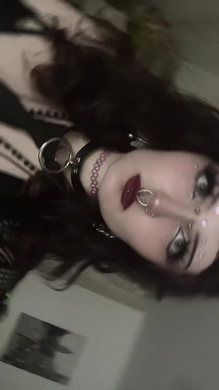 @elvira