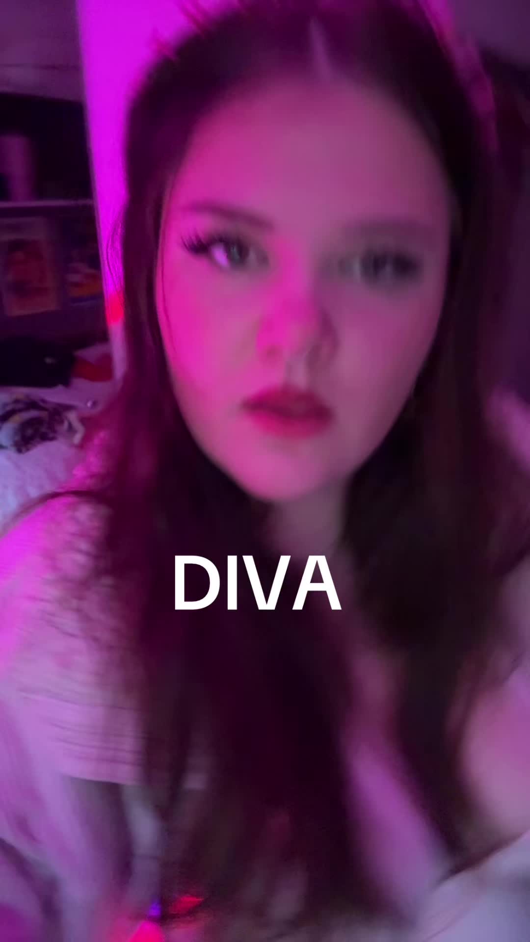 @elena🧞♀️