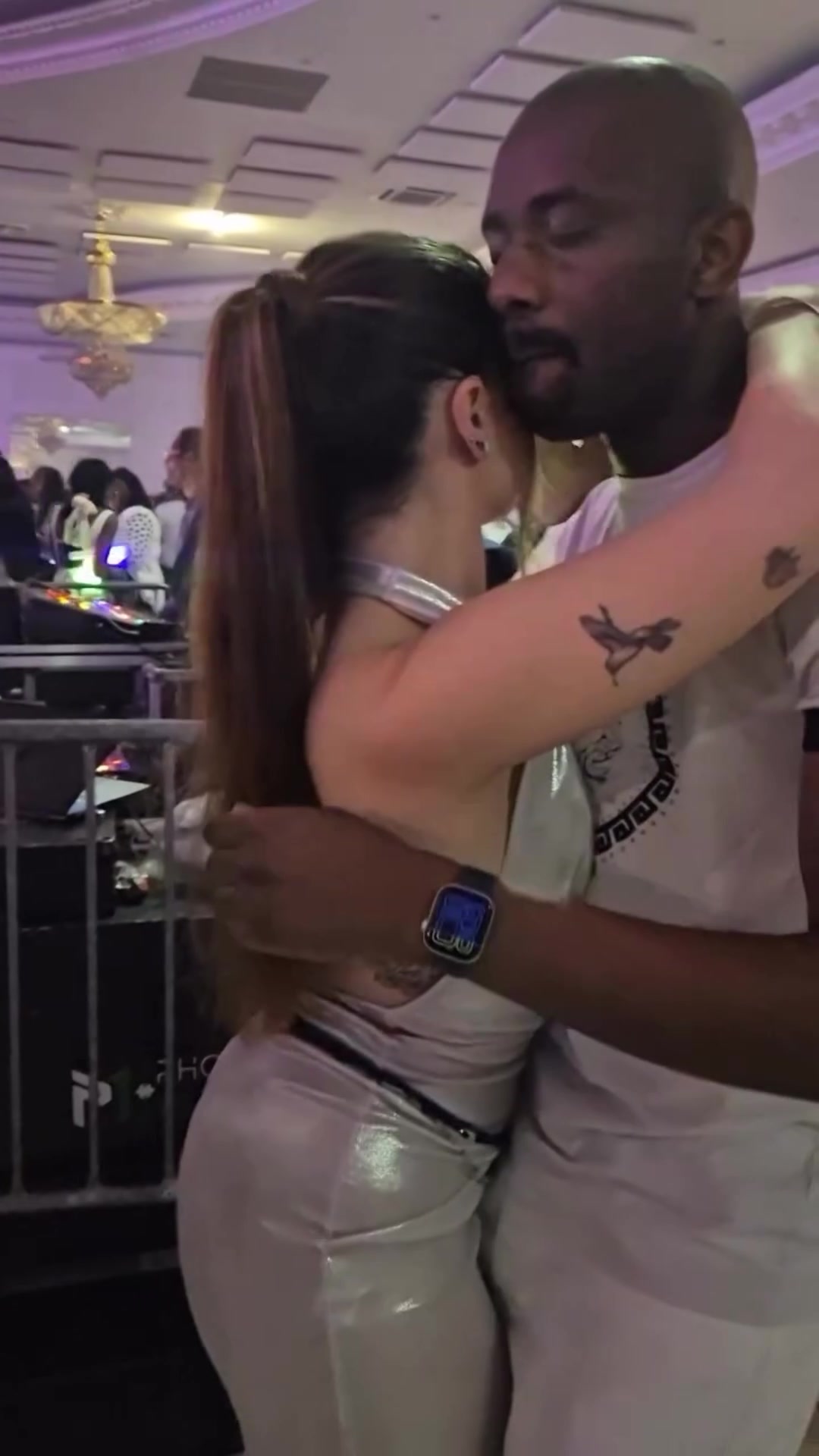 @kompavibes