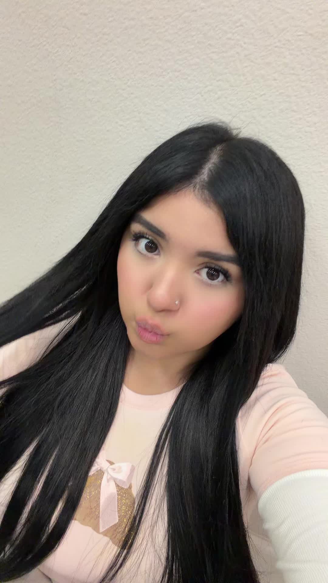 @arielala