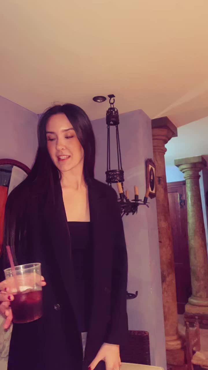 @misslydiccround