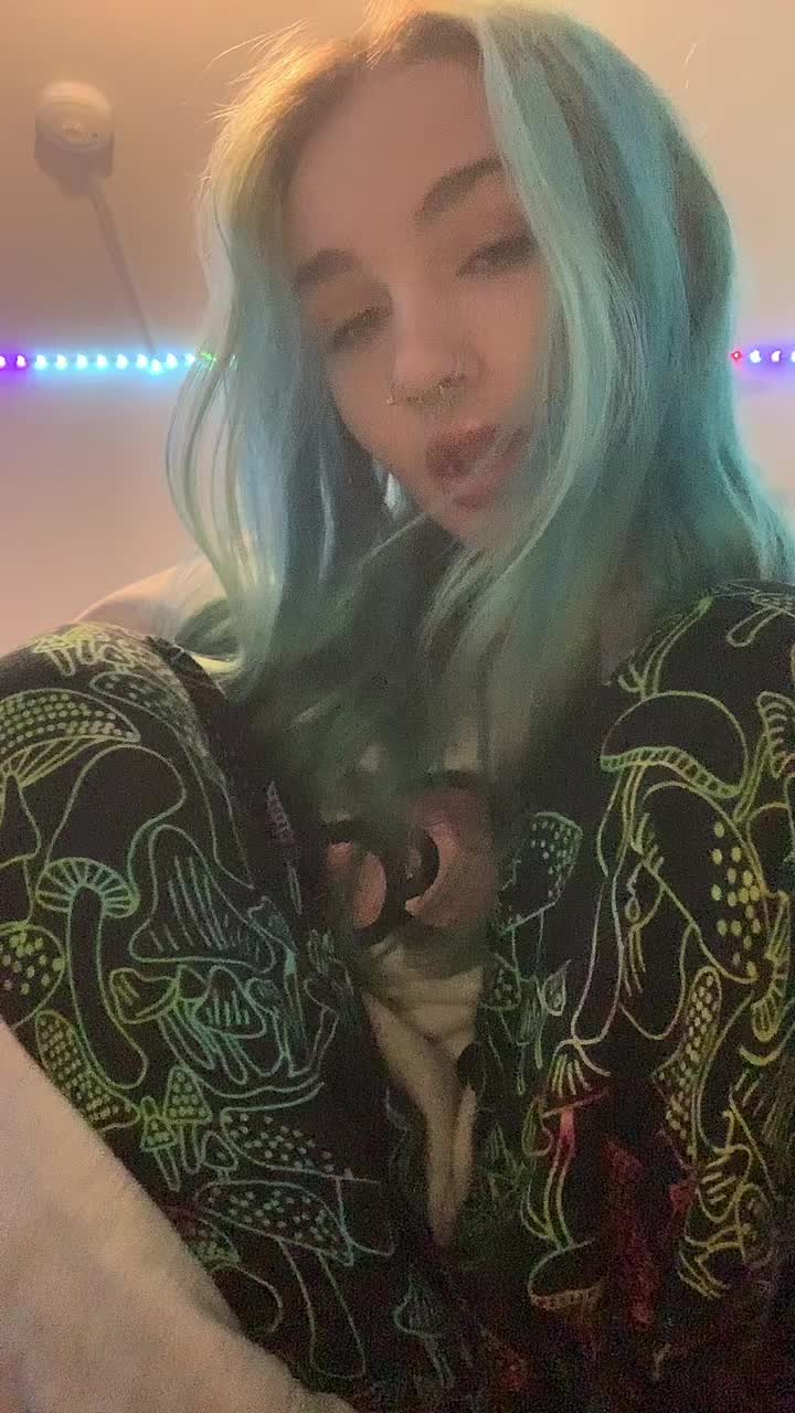 @miley🏳️🌈