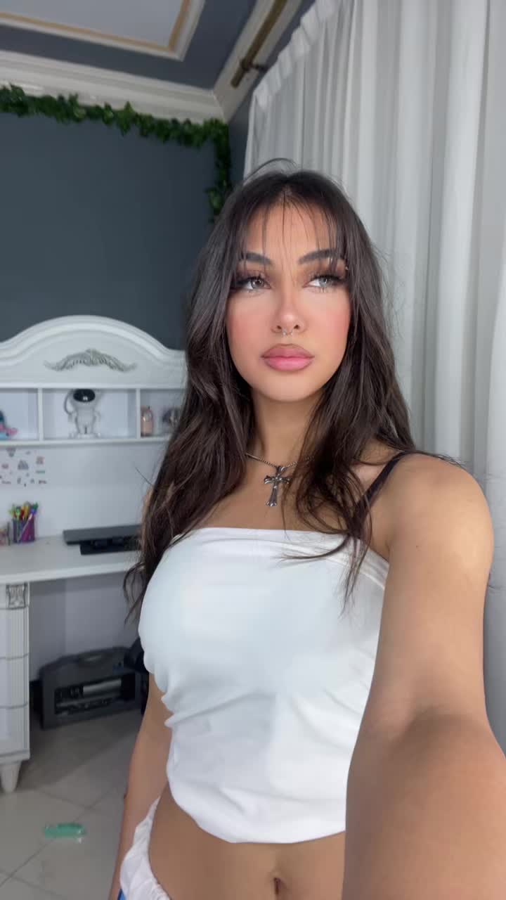 @heliiawi._