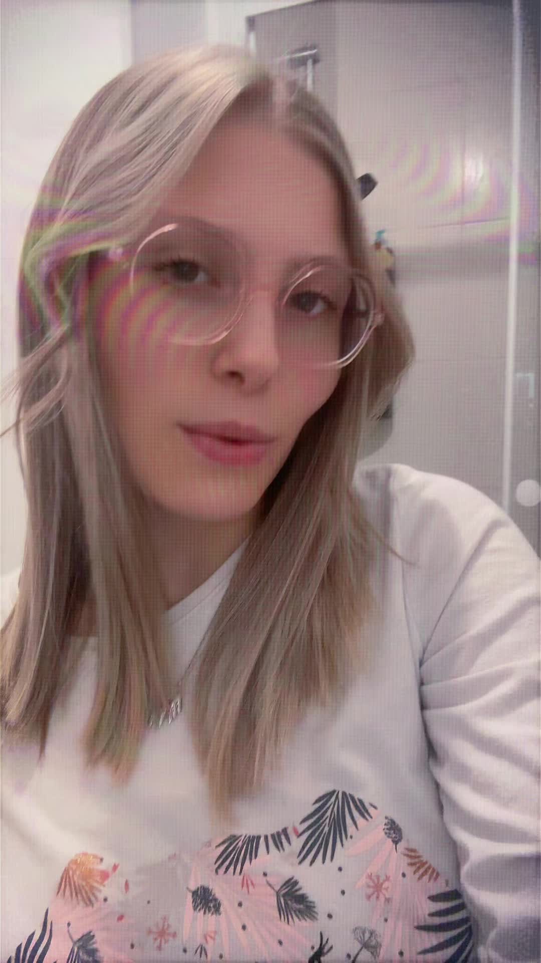 @_Ellooddiee_