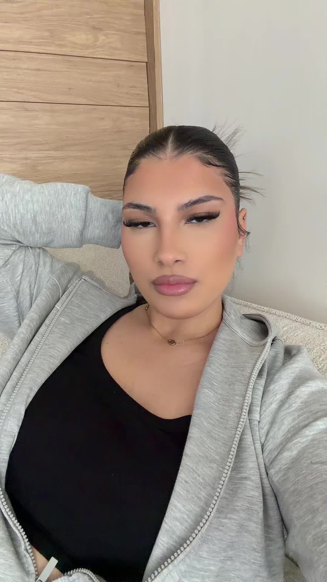 @Y4SSOU