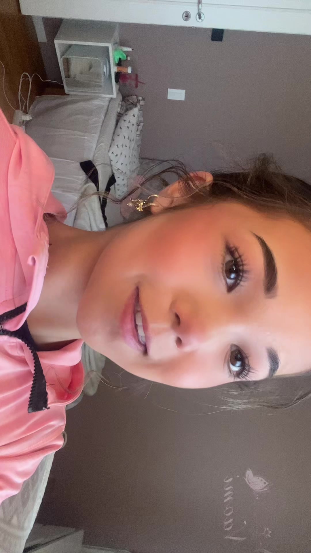 @Naomi🥂🫰🏼