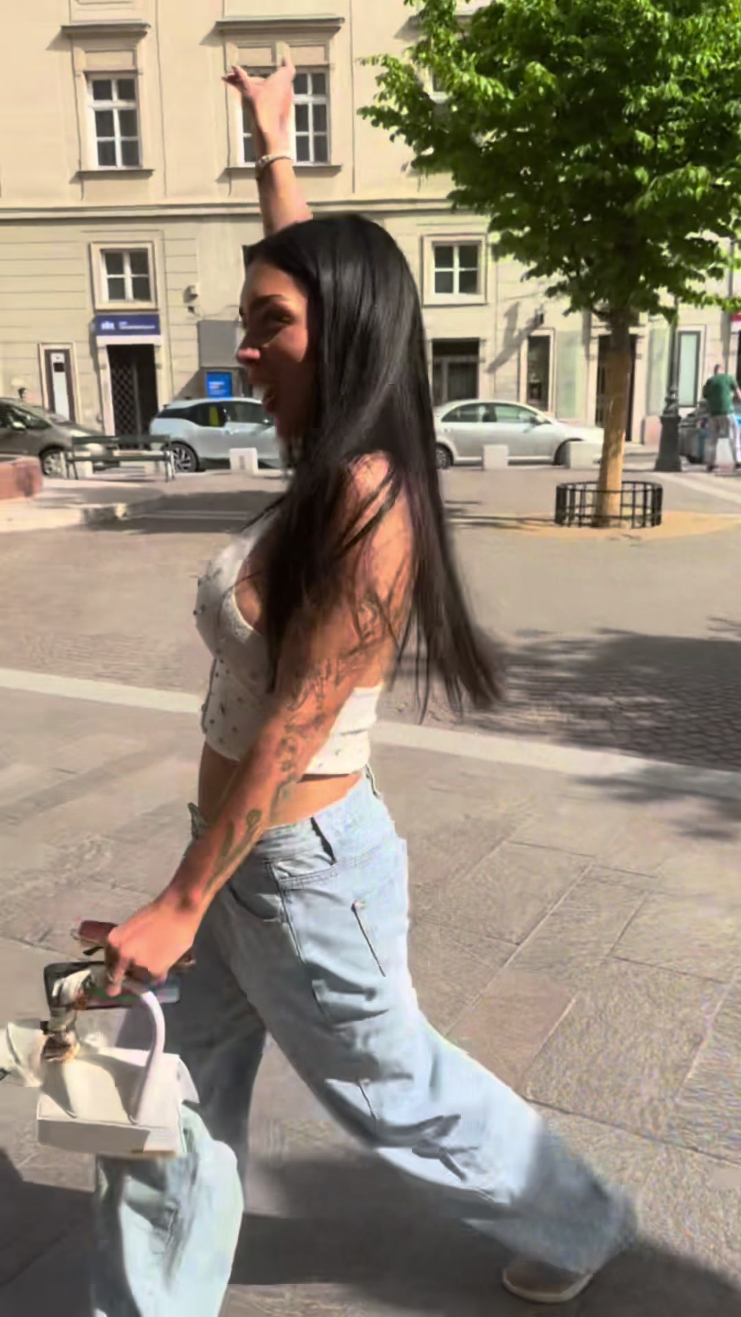 @Csinszja