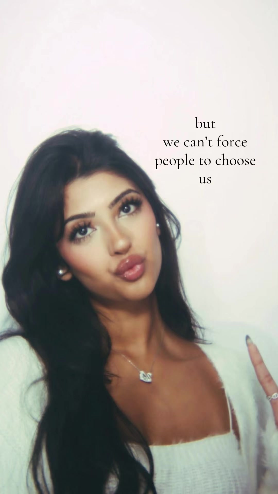 @chloe