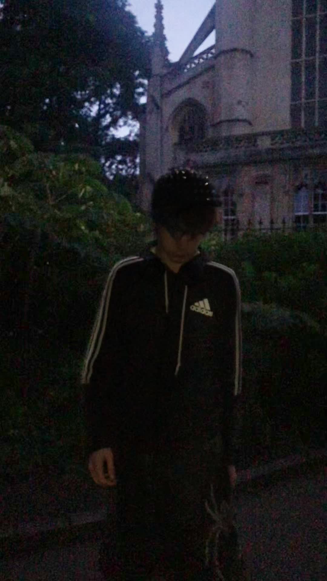 @๐๐ฉ๐ข๐ต๐งโ๏ธ๐งโ๏ธ