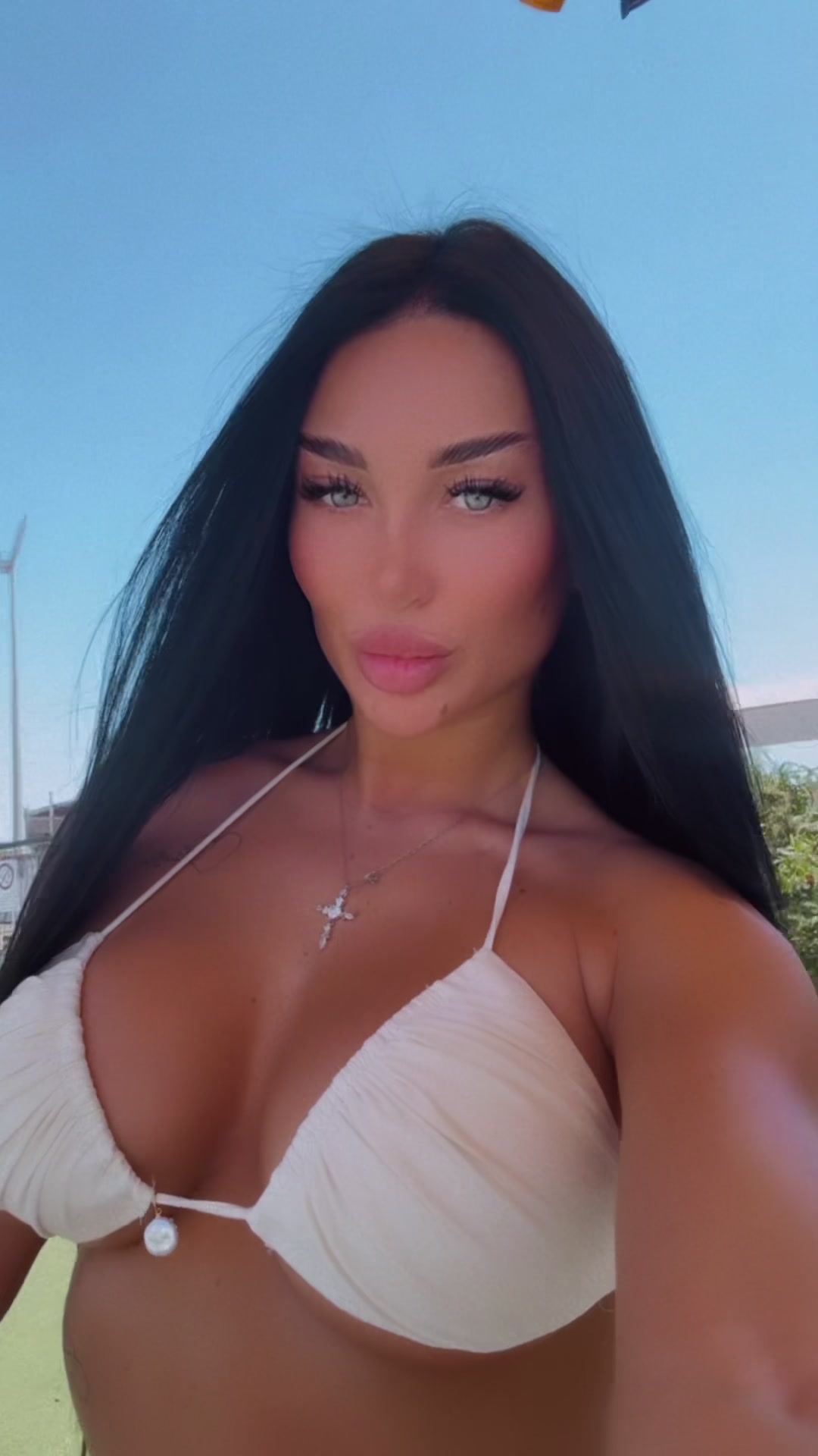 @_Valentina_