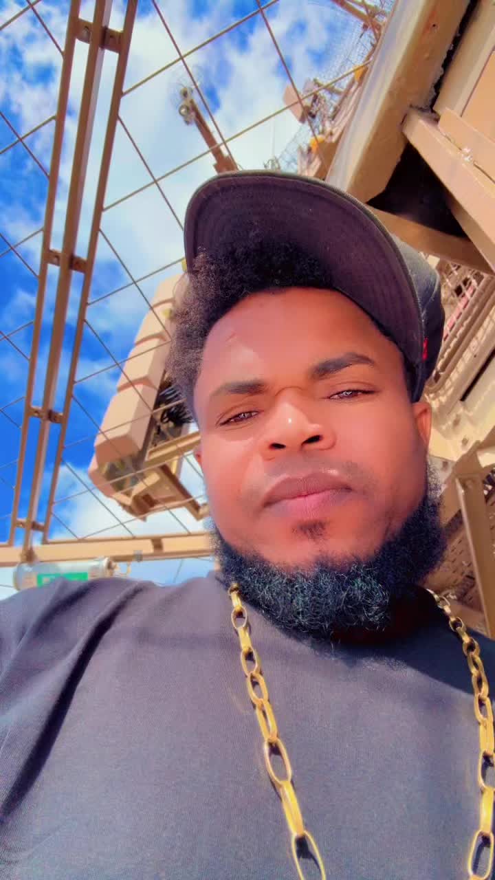 @Julien Locks 🇫🇷🦍