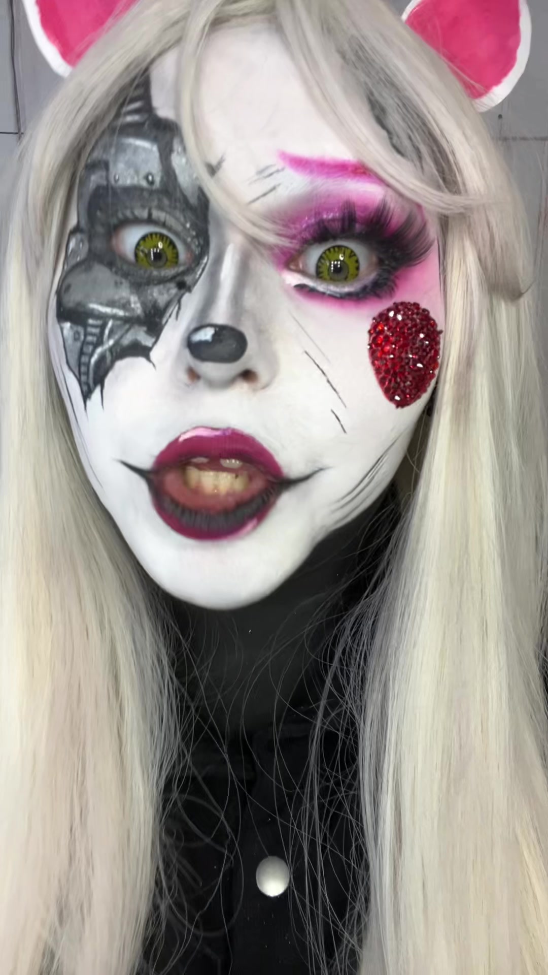 @Ellehalloween